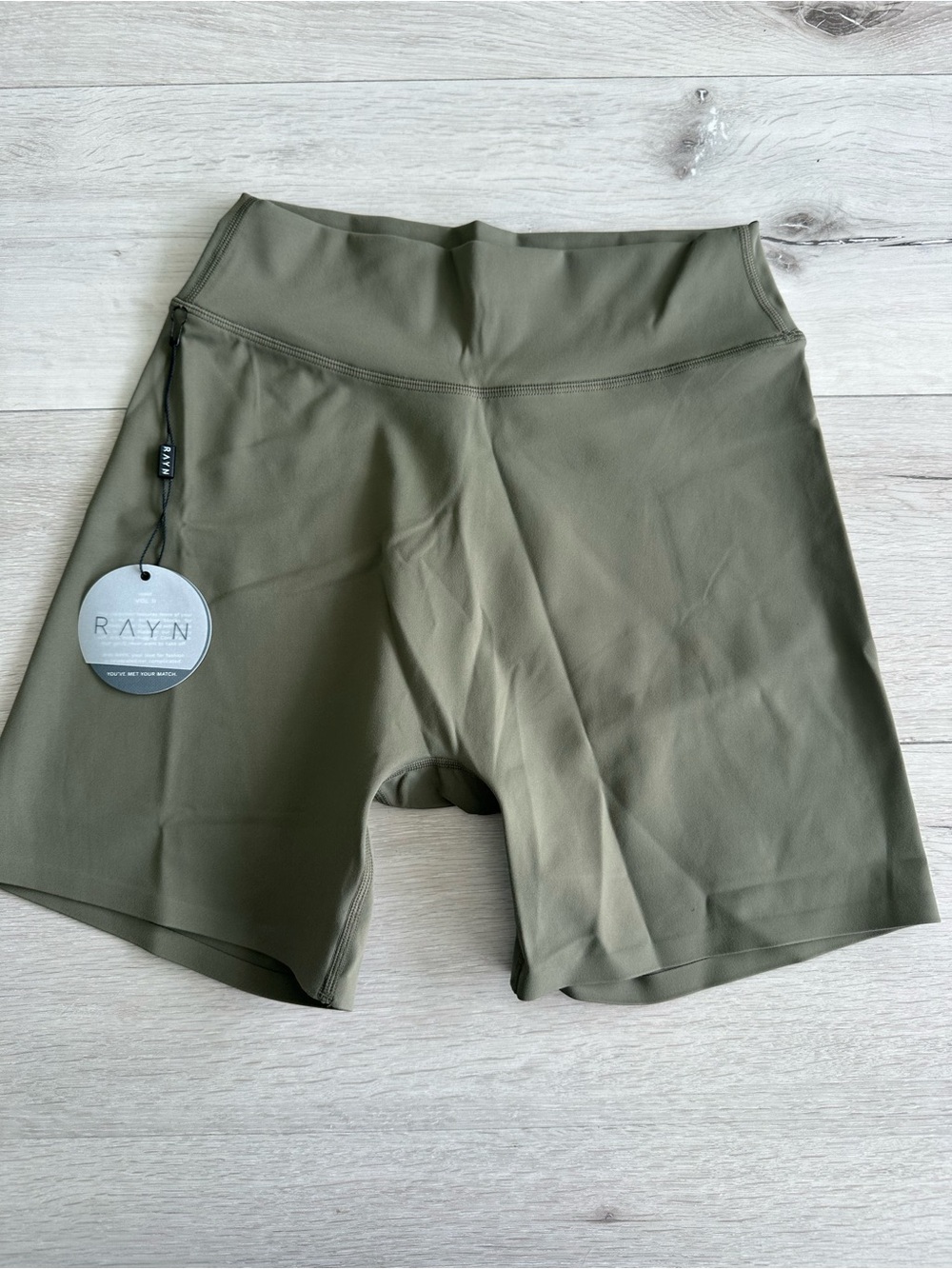 RAYN Activewear Bicycle Shorts Green Medium NWT IN PACKAGE